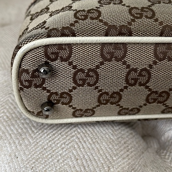 Gucci Canvas Tote - Picture 6 of 17